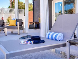 Terrace/patio - Azure Oasis - Modern Poolside Retreat (Palm Springs)