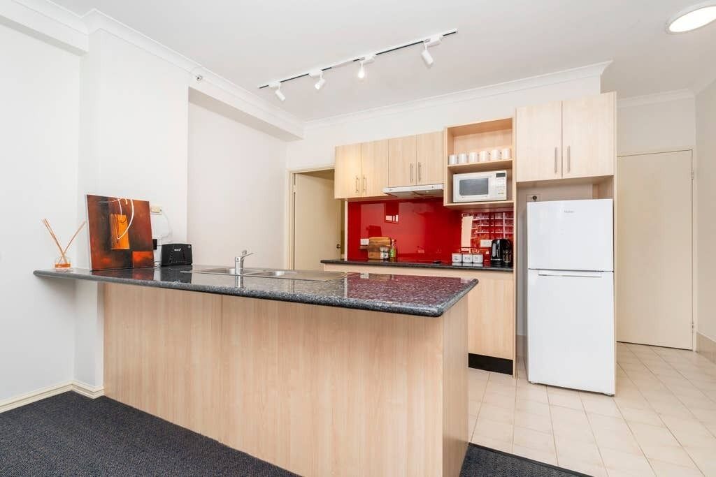 8 Simply great - Family Sized, Parking, 2 Bedroom, Heated Pool & Wheelchair friendly