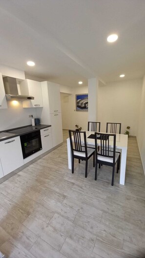 Apartment, Mountain View | Private kitchen | Fridge, microwave, stovetop, espresso maker