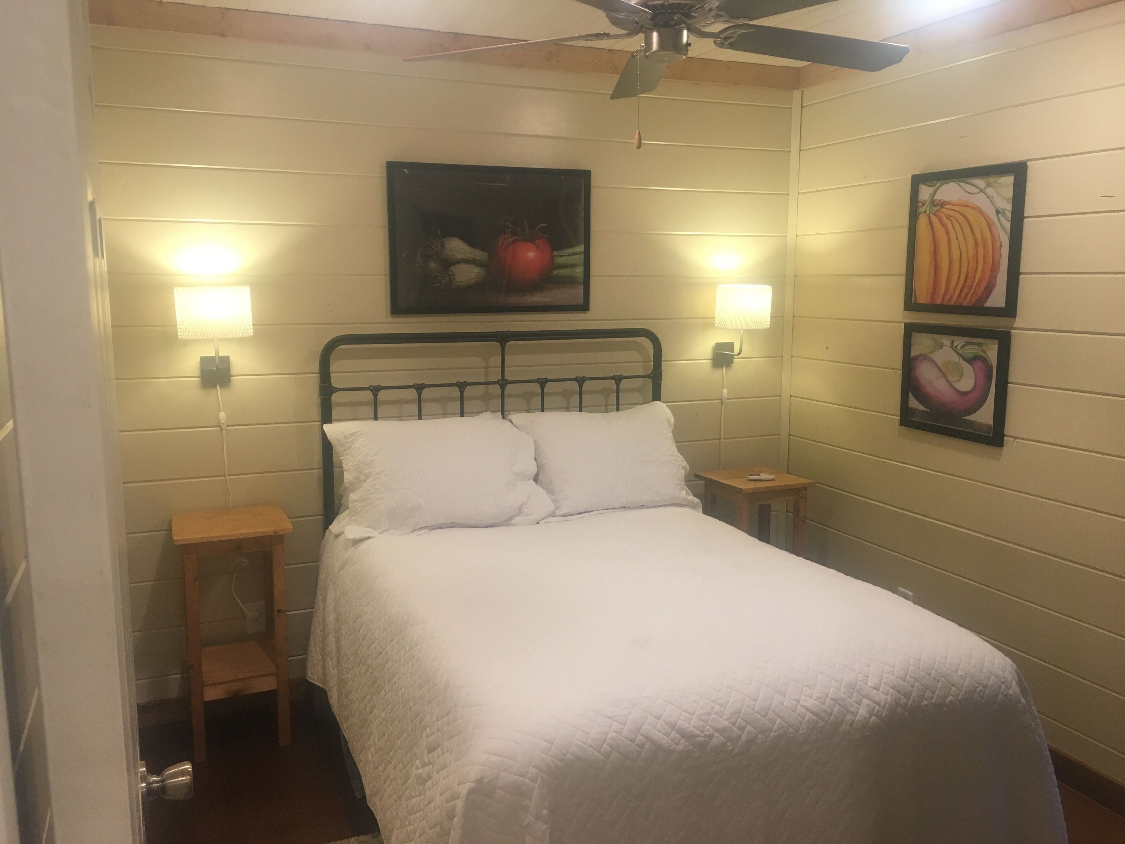 Leroy's  farmhouse 7 min to Memphis, ❤️1 pet free 2nd pet considered for fee