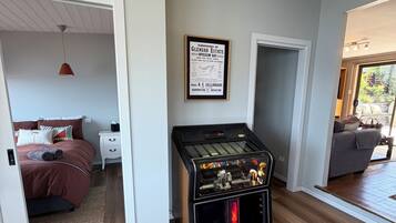 3 bedrooms, in-room safe, iron/ironing board, free WiFi