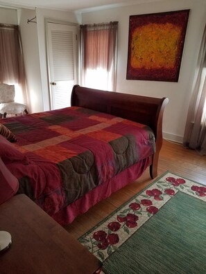 6 soverom, strykejern/-brett, wi-fi (inkludert) og sengetøy