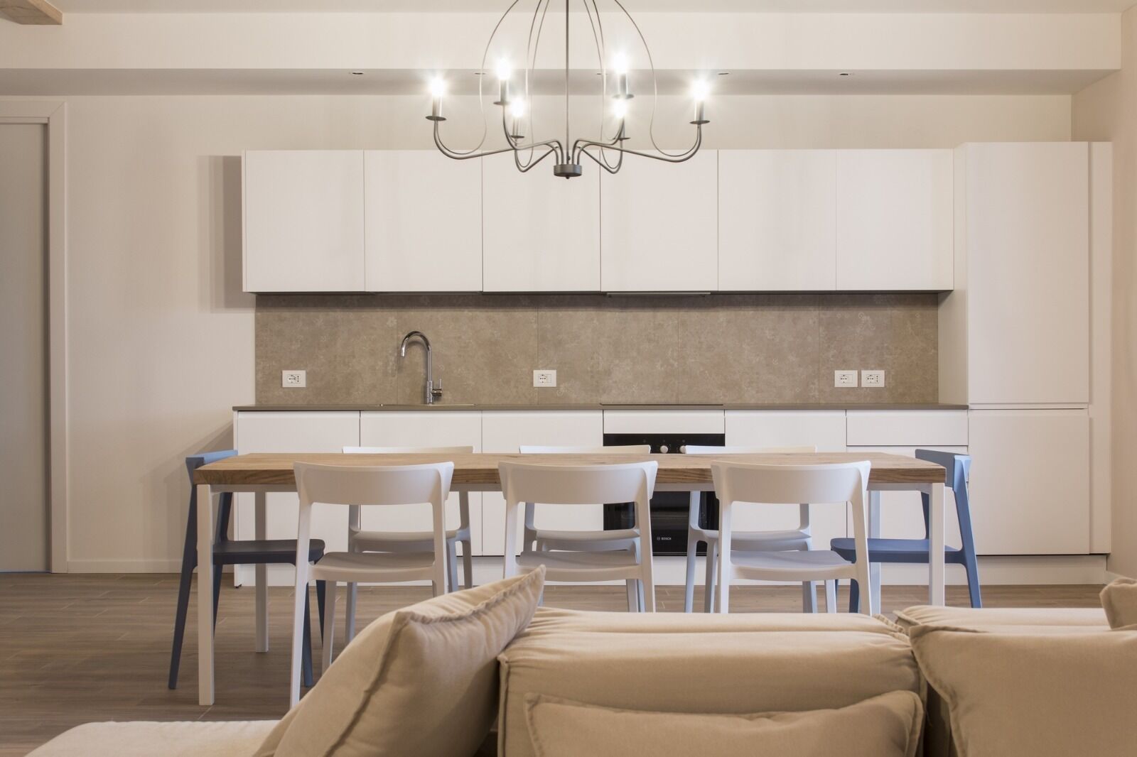 house for 10 people, 3 bedrooms, private garden, swimming pool and spa