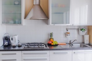 Four, plaque de cuisson