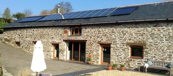 Stunning Barn Conversion, Indoor Pool, tranquil vineyard site, coastal location.