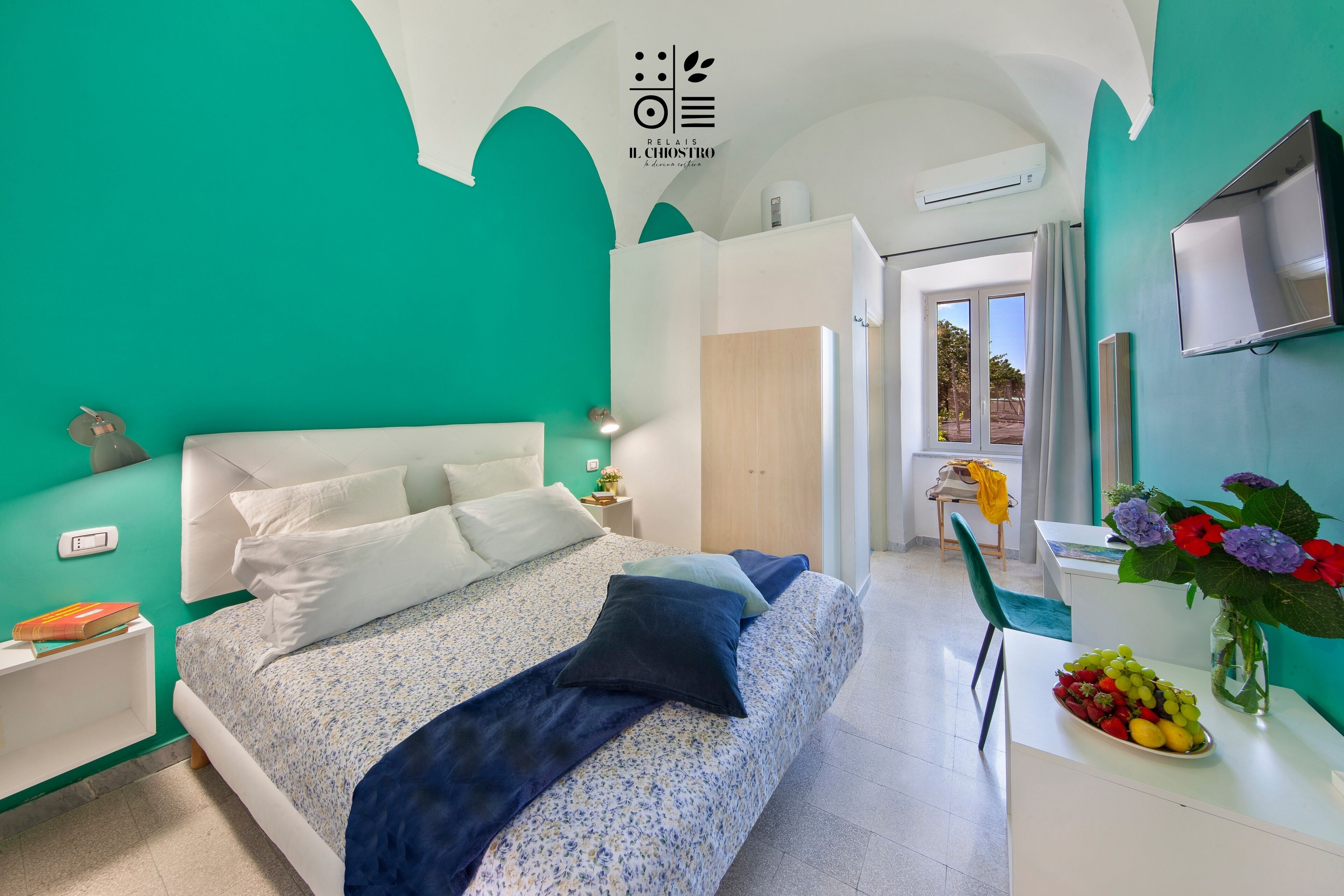 Double Room, Garden View | Hypo-allergenic bedding, individually decorated, desk, cribs/infant beds