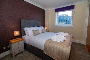 2 slaapkamers, een strijkplank/strijkijzer