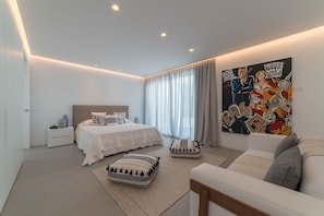5 habitaciones y caja de seguridad en la habitación