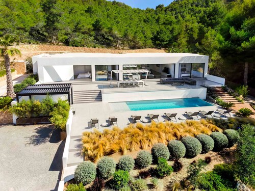 VILLA LUXE