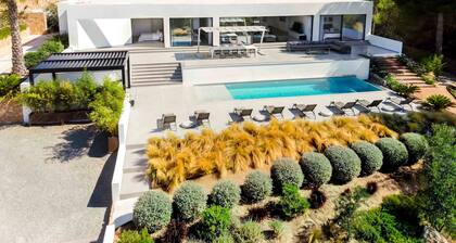 VILLA LUXE