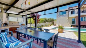 Outdoor dining - Petronila villa at kissamos (Kissamos)