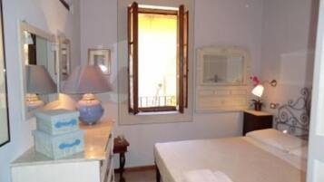 1 Schlafzimmer, Bügeleisen/Bügelbrett, Reisekinderbett, kostenloses WLAN