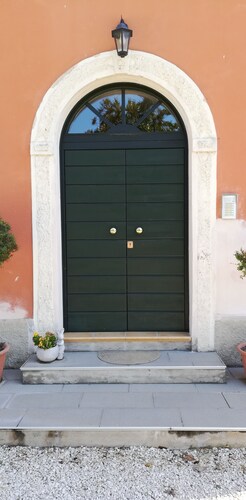 Vacation-apartment in a farmhouse near GardaLake, ideal for families