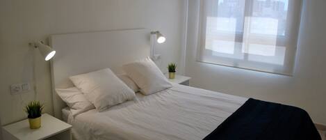 BĂŒgeleisen/BĂŒgelbrett, kostenloses WLAN, BettwĂ€sche