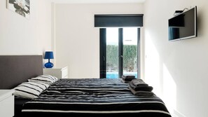 4 bedrooms, free WiFi, wheelchair access - Casa van Gelder in San Fugencio / Alicante with heated waters  (San Fulgencio)