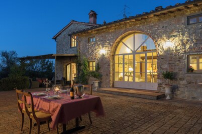 Tailored to you - Villa with Concierge, heated pool, 20 min to Florence center
