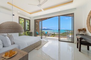 3 bedrooms, in-room safe, desk, iron/ironing board - NEW! CARPE DIEM - Perfect Sunset and Beachside Panorama, 200m walk to the Beach  (Ko Samui)