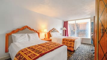 Skrivebord, strykejern/-brett, wi-fi (inkludert) og sengetøy