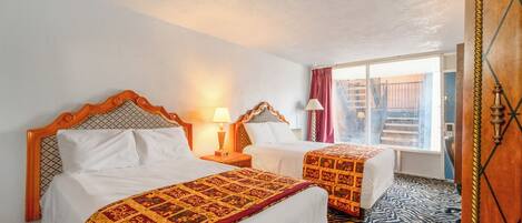 Bureau, fer et planche à repasser, Wi-Fi gratuit, draps fournis