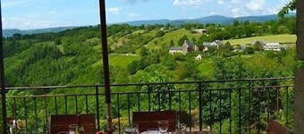 Eigen huis - grote tuin - Pierrefiche d'Olt