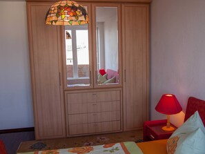 2 dormitorios y ropa de cama