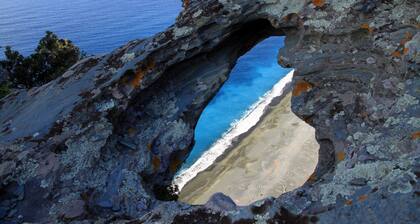 Huoneisto Cap Corsessa, Ogliastro, kylässä 1,5 km meren rannalta.