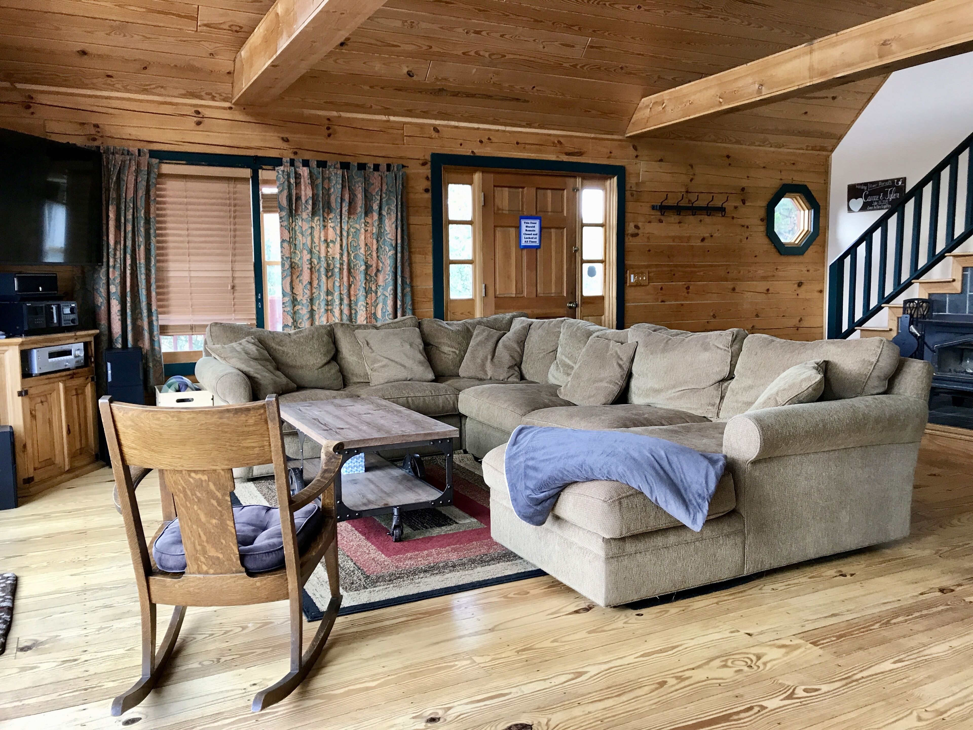 Spacious MTN Home, Breathtaking Views, Simple Price - No Manager/Booking Fees