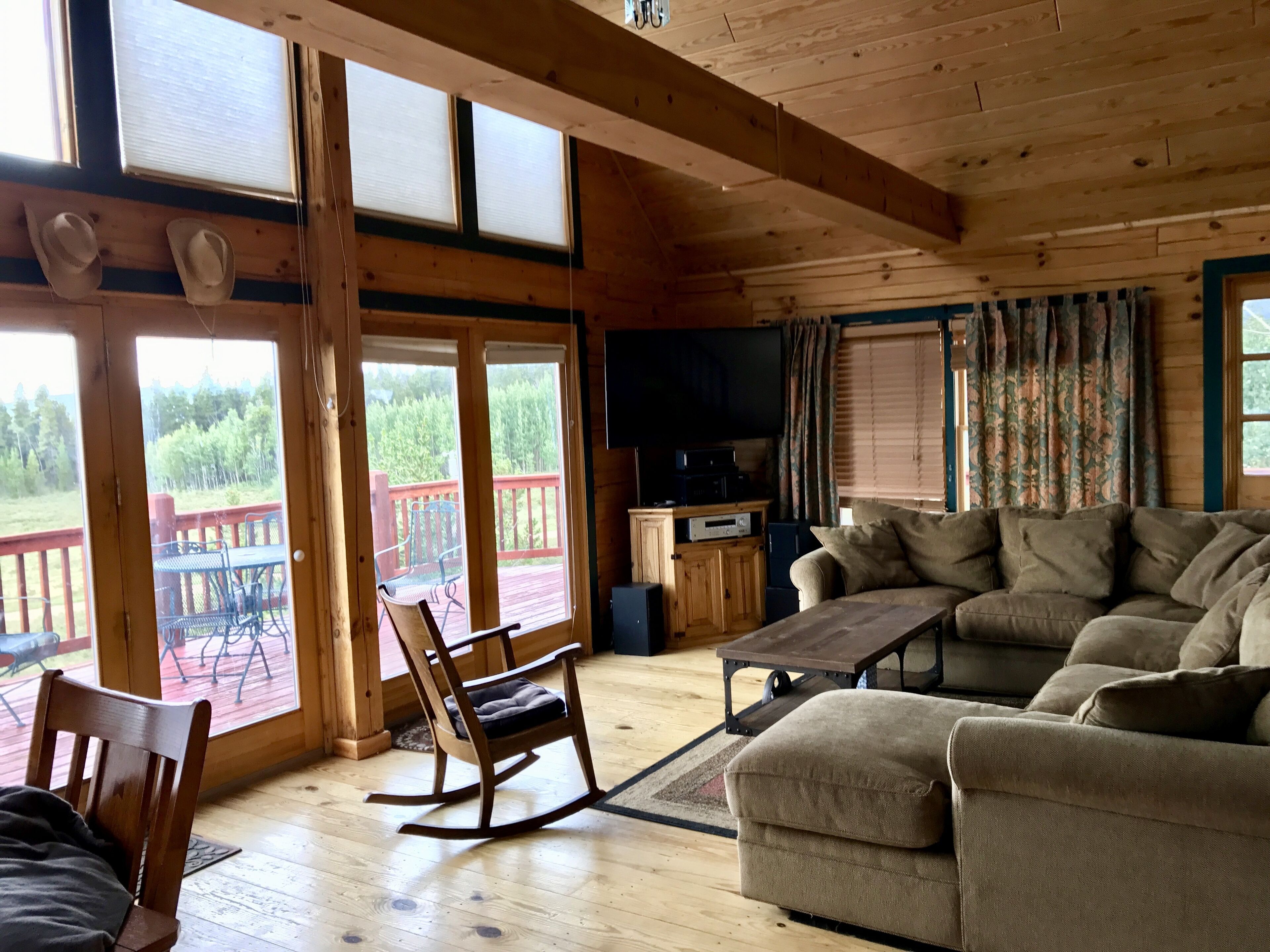 Spacious MTN Home, Breathtaking Views, Simple Price - No Manager/Booking Fees