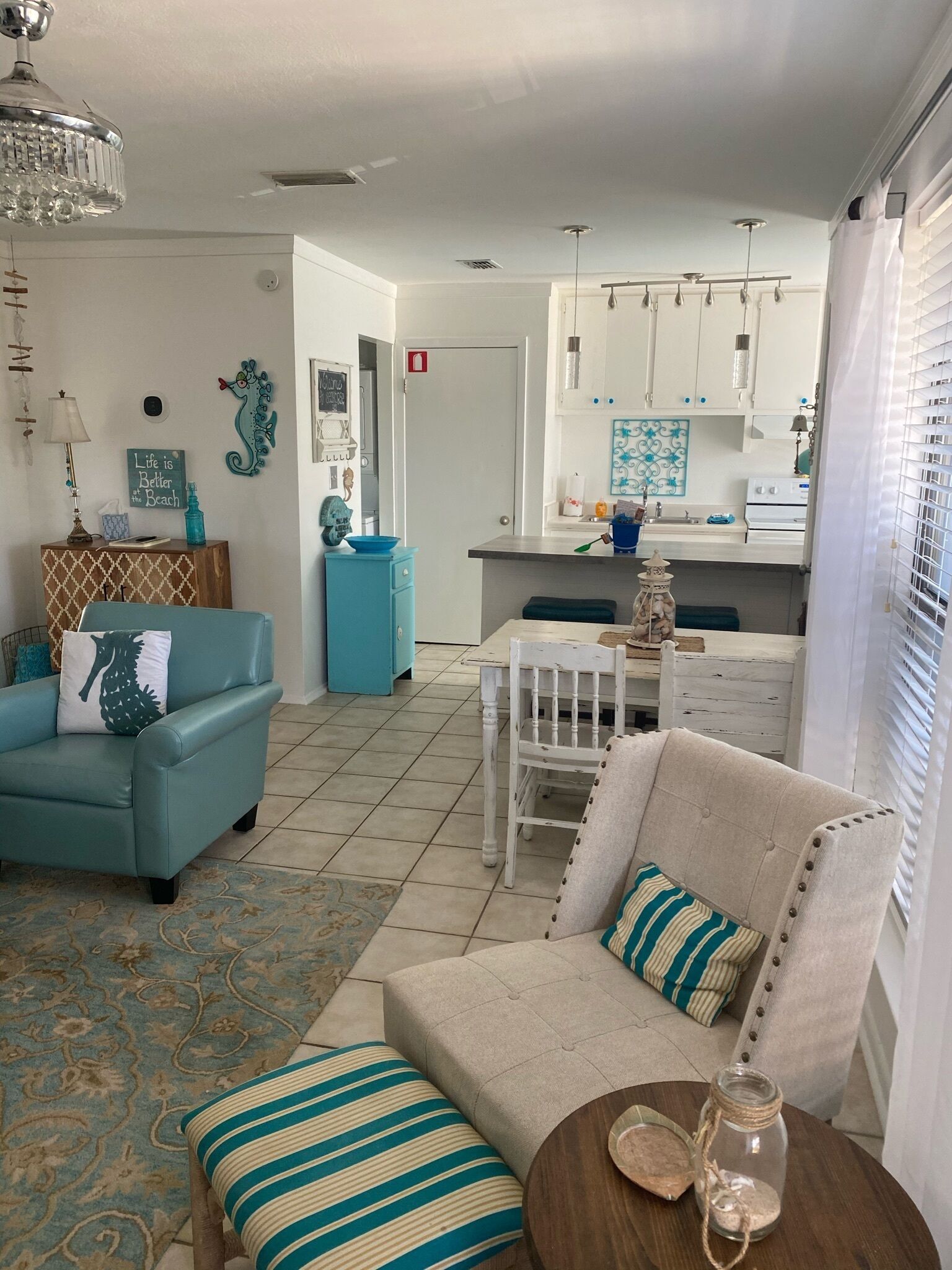 Great deal for Labor Day! Check in early on Friday and check out late on Monday!