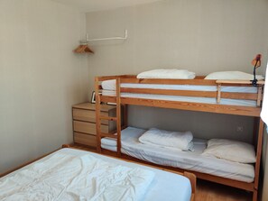 3 Schlafzimmer, Bügeleisen/Bügelbrett, WLAN, Bettwäsche