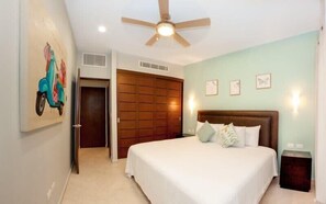 1 chambre, fer et planche à repasser, Wi-Fi, draps fournis