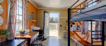 Sleep next to the Pond Fishhouse