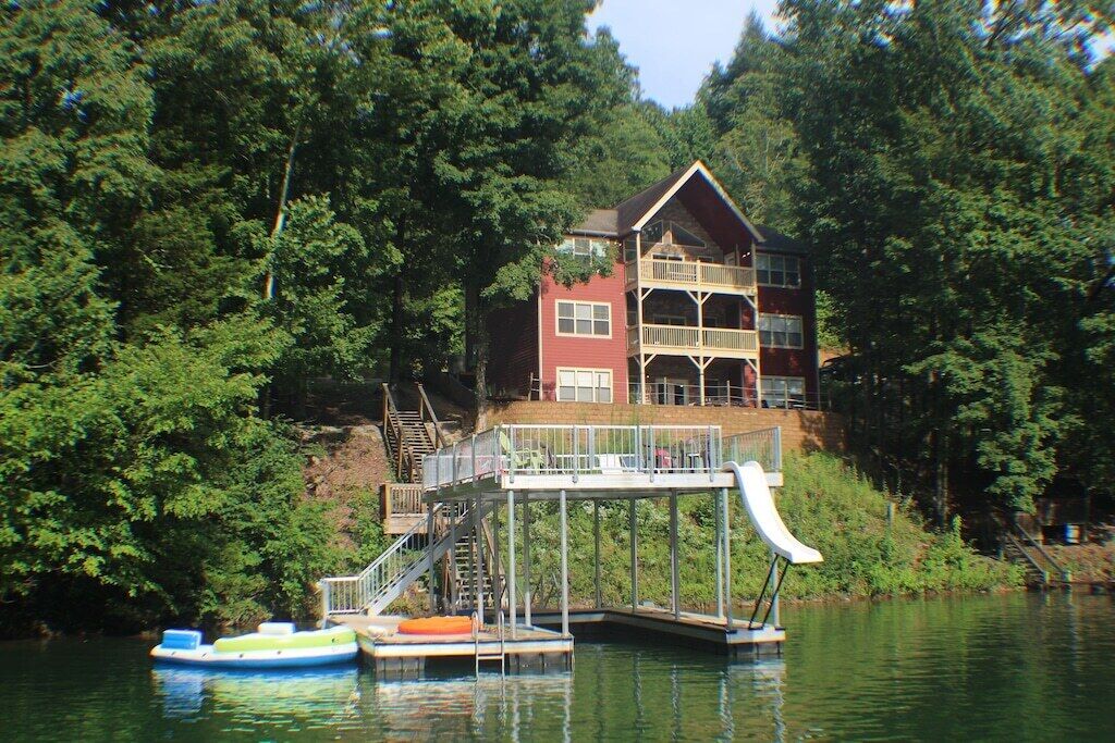 Cedar Cove' Huge Dual Kitchen w/Large Dining/Family, Billiards, Hot Tub, Dock