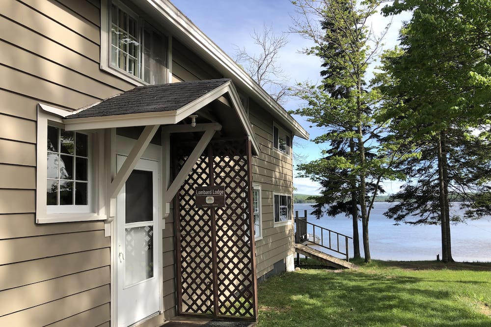Pictured Rocks Airbnb & Cheap Cabin Rentals from 39 AirCabins