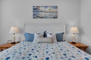 3 slaapkamers, een strijkplank/strijkijzer, wifi, beddengoed