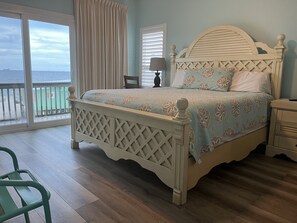 6 Schlafzimmer, Schreibtisch, kostenloses WLAN, Bettwäsche