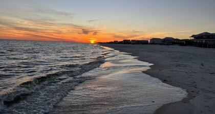 Beautiful 6BR Gulf Front Home - "REST AREA WEST" - Pool & Deck - Reserve Now!