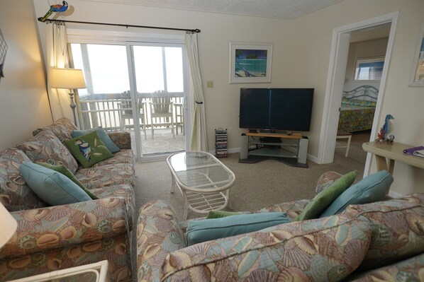 Smart TV, video games, DVD player, books