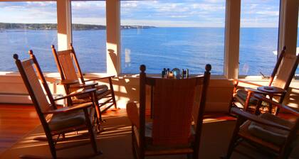 Maine coast home with fabulous views!