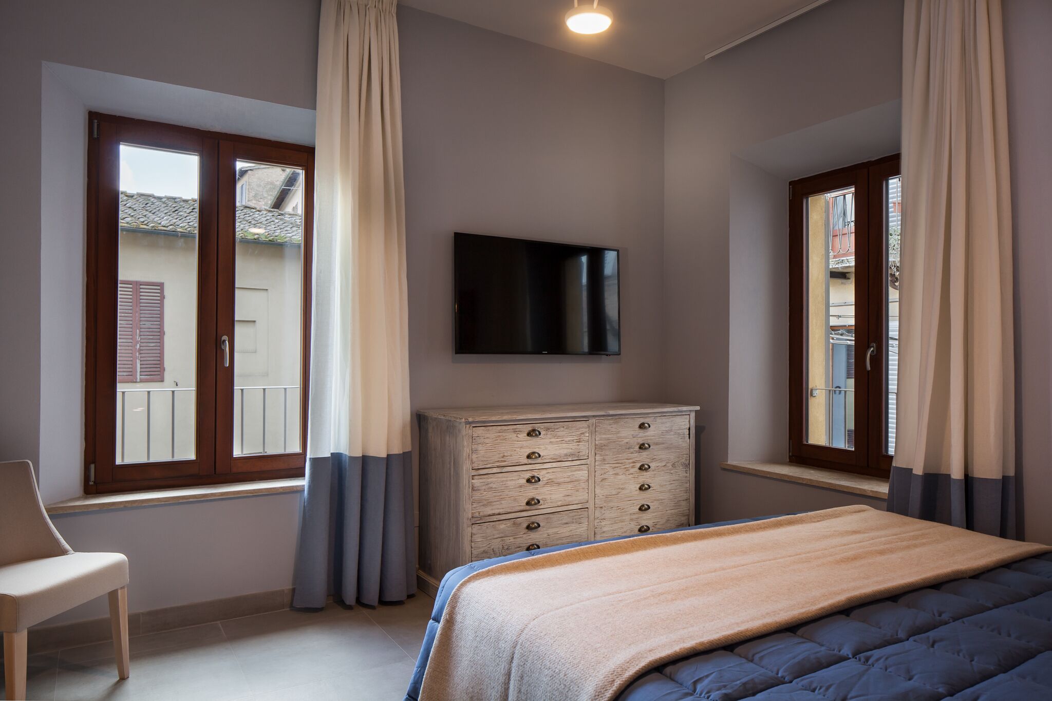 Penthouse in Siena's Heart with Elevator & Parking