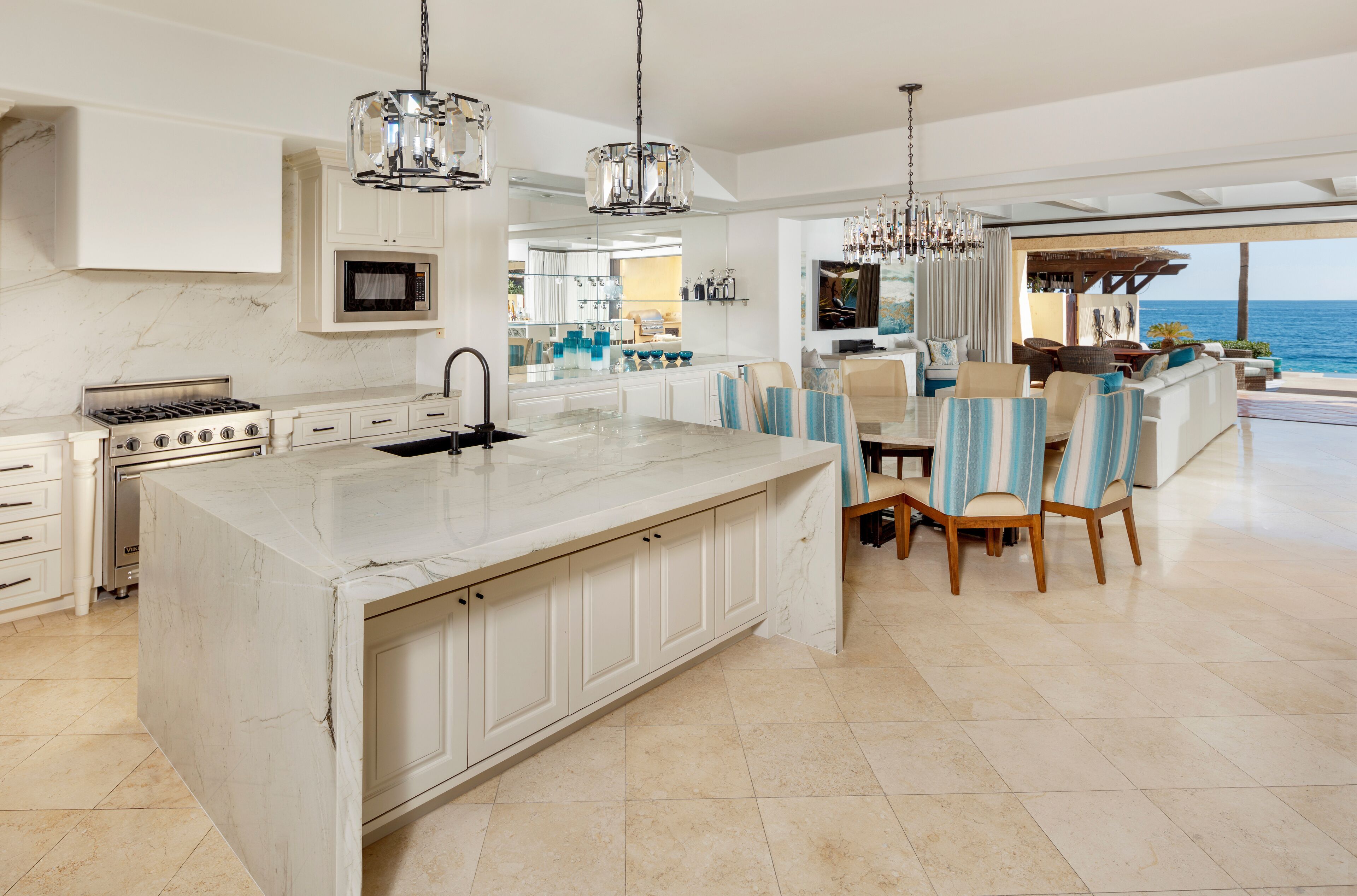 Xmas Available in Stunning Beachfront Villa at Hacienda Beach Club