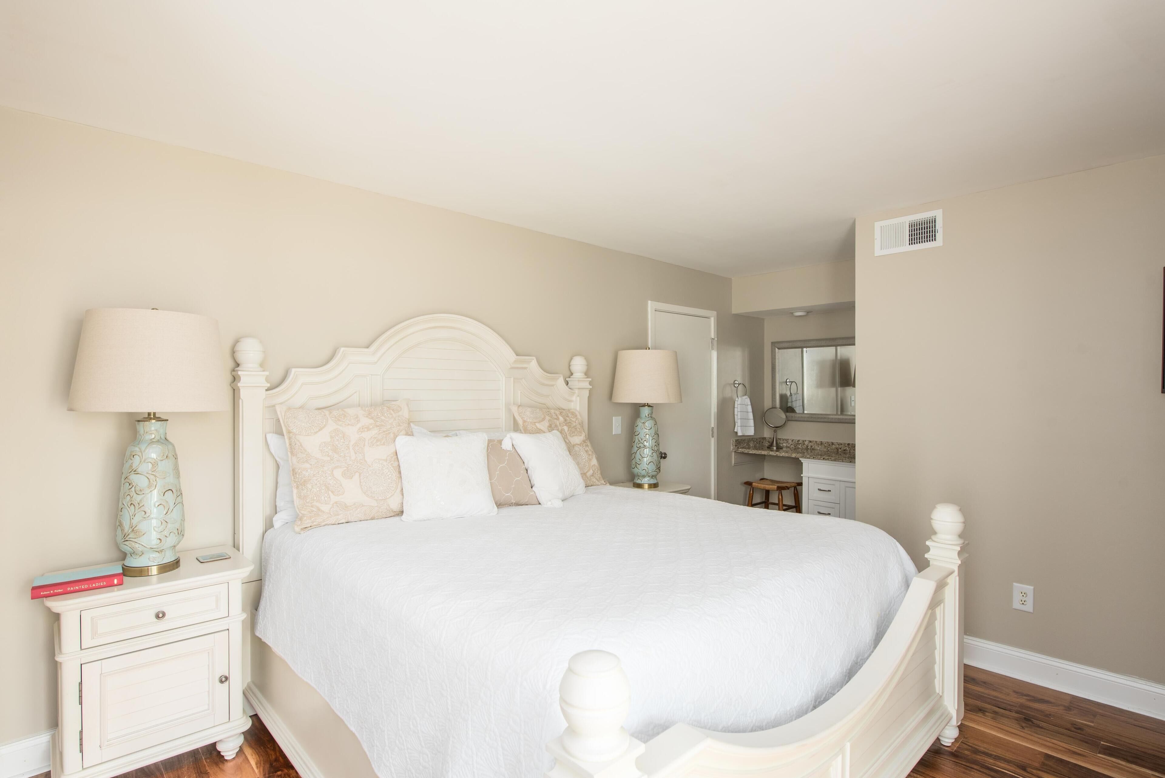 Seabrook Island Villa Decorated With Charleston Flair And Low Country Charm - Seabrook Island, SC