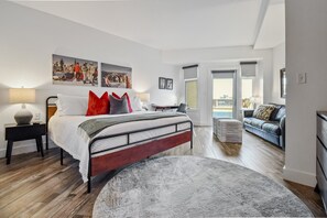 Bügeleisen/Bügelbrett, WLAN, Bettwäsche