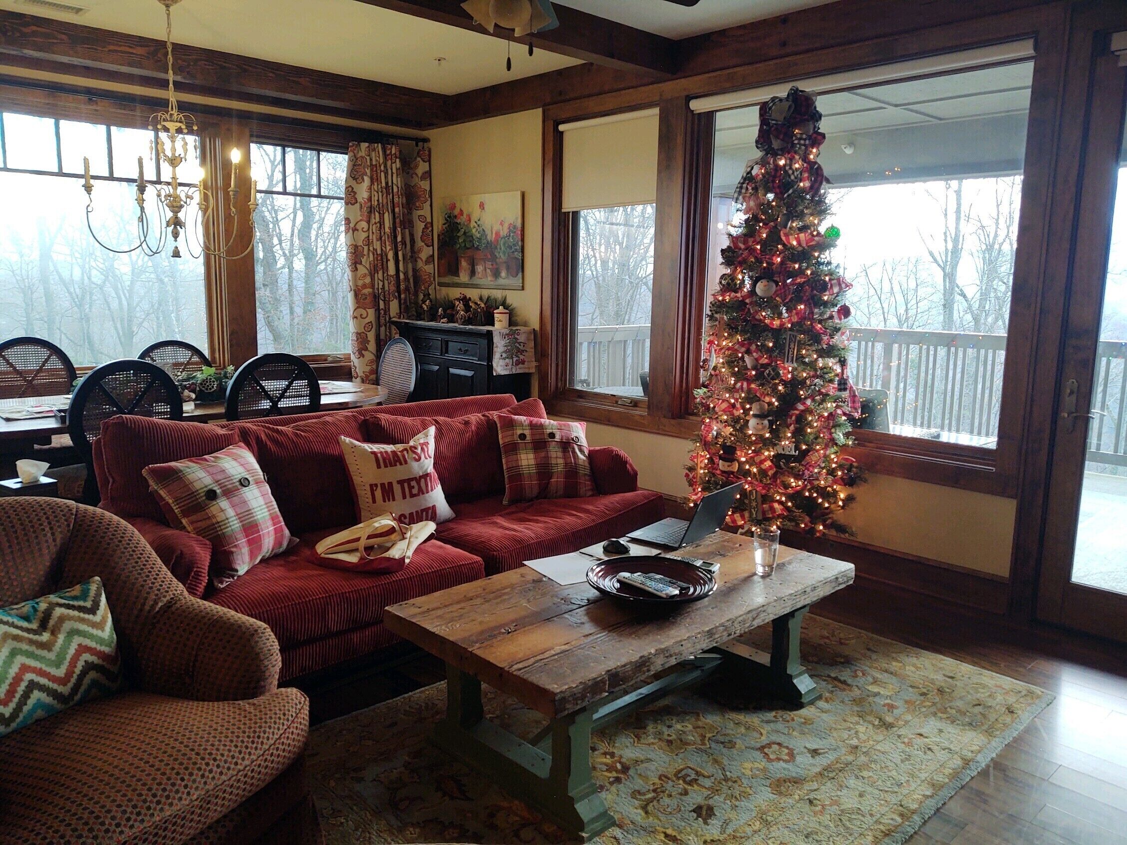 CornerBalcny,GRTVIEW,trails,fish pond,amenities