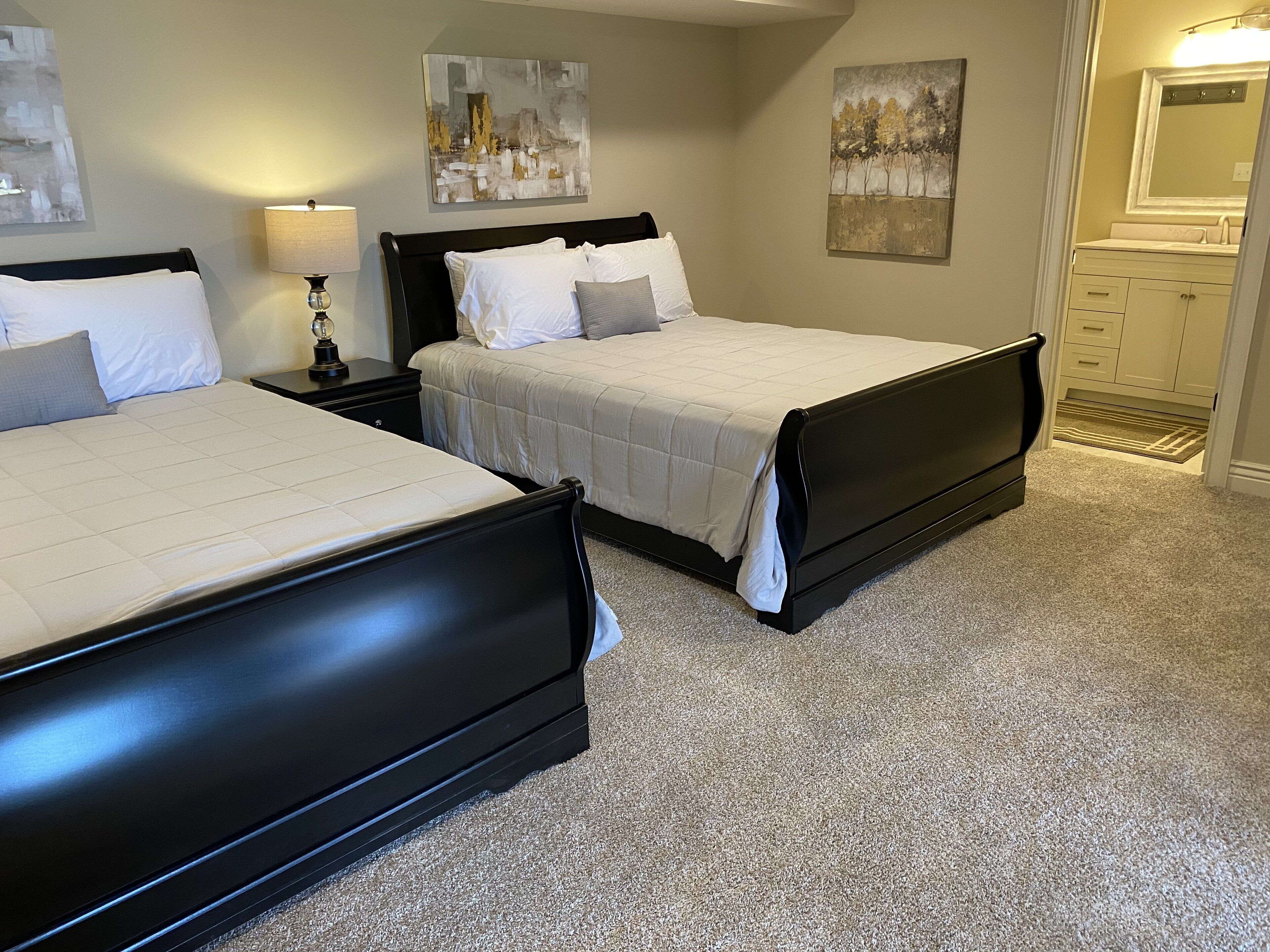 7 BR, 7 BA, Lakefront Estate, Private Pool and Dock