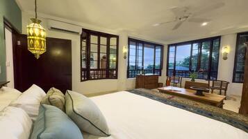 7 bedrooms, in-room safe, iron/ironing board, travel cot