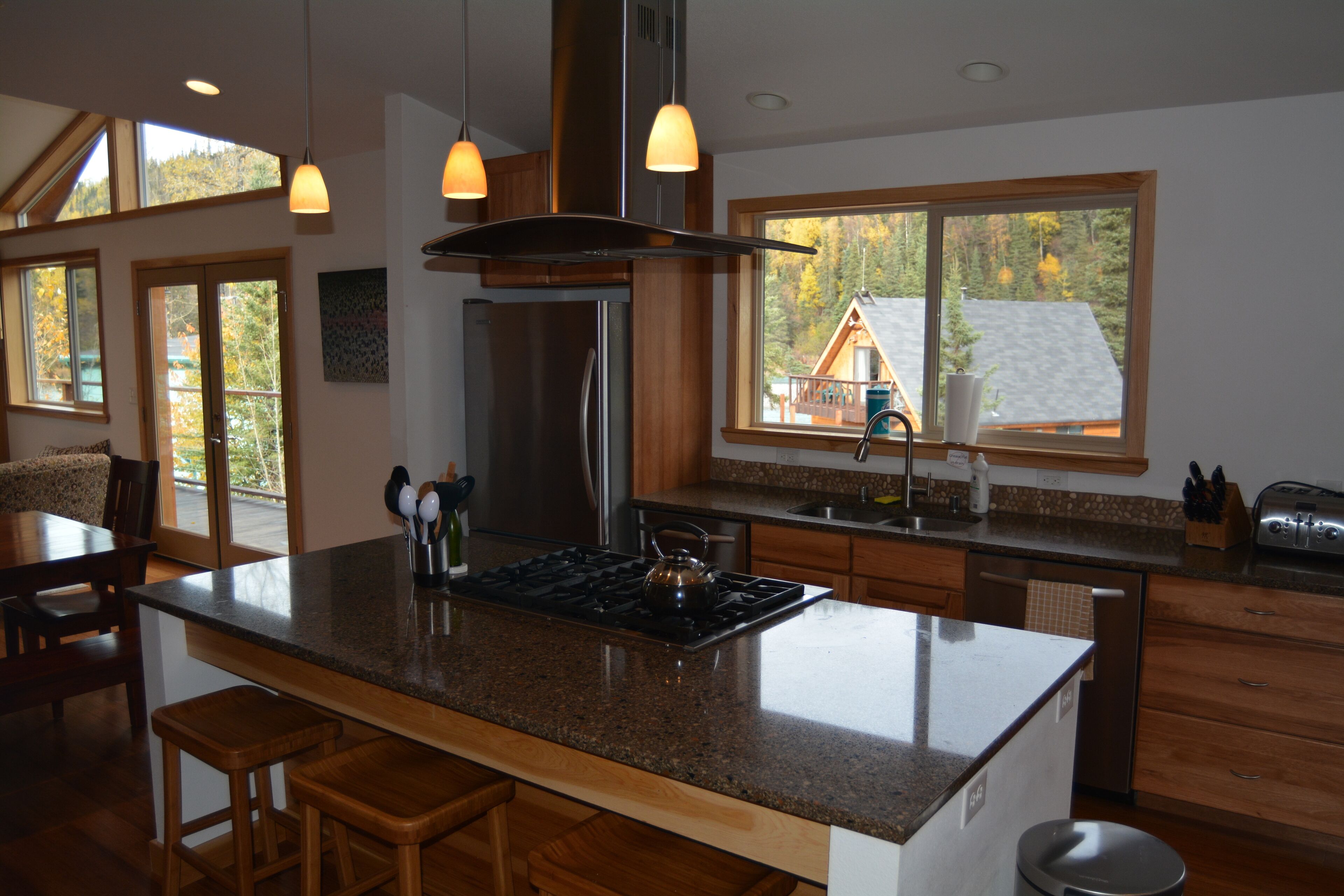 Luxury Bunkhouse on the Kenai River in Cooper Landing - 16806 Sterling Hwy