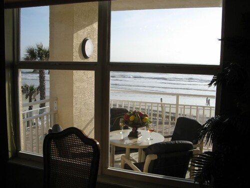 Daytona Beach Opus 2. kerros, 3 vuode 3 kylpy Dir Oceanfront Condo AUGUST LOW RATE