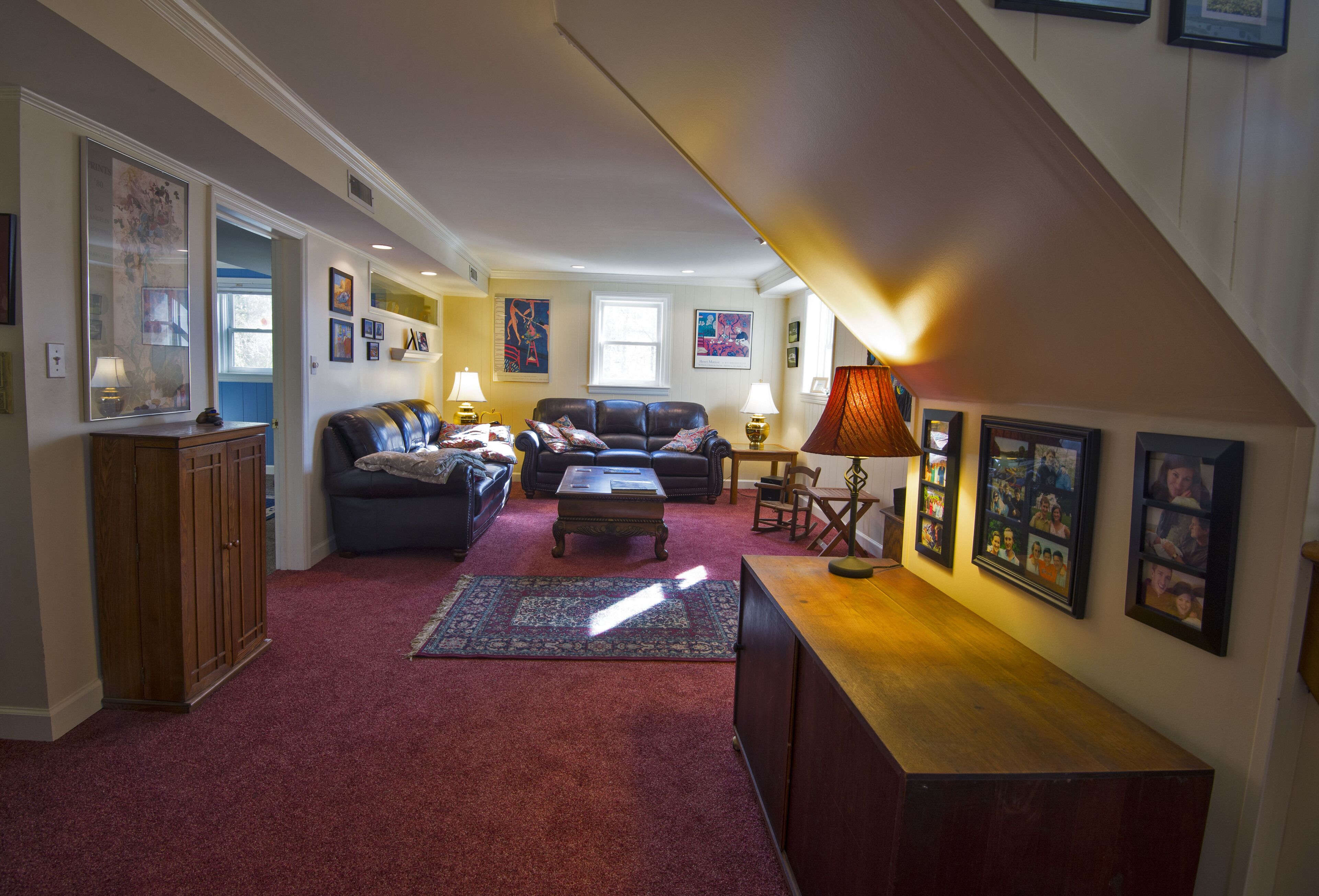 Spacious terrace apartment in family home with private entrance and parking. 