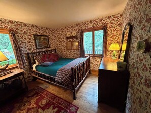 6 Schlafzimmer, Schreibtisch, Bügeleisen/Bügelbrett, kostenloses WLAN